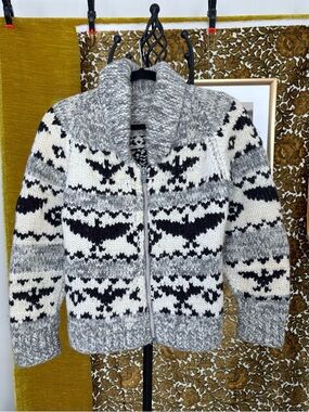 Vintage HandKnit Cowichan ‘style’ (no tags, appears to be real) T-Bird Motif